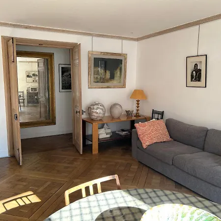 100m2 Flat D'artiste *