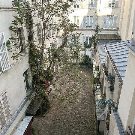 Bed & Breakfast 100m2 Flat D'artiste