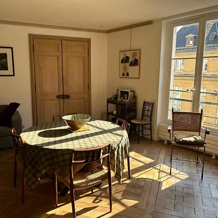 100m2 Flat D'artiste Paris