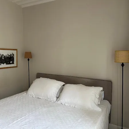 100m2 Flat D'artiste Paris