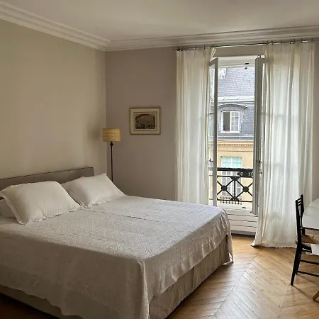 Bed & Breakfast 100m2 Flat D'artiste Paris