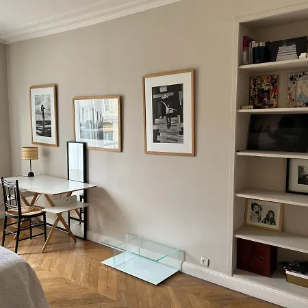 100m2 Flat D'artiste Paris